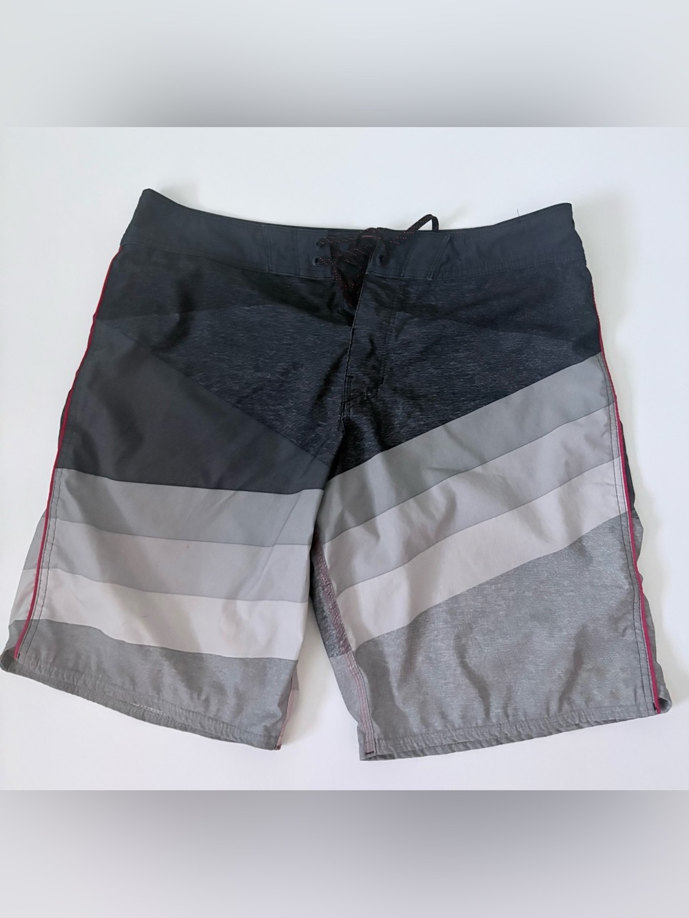 Billabong Men’s Board Shorts Size 34